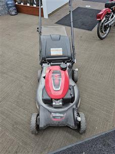 HONDA HRN216VKA LAWN MOWER 4 STROKE SELF PROPELLED. Good Buya